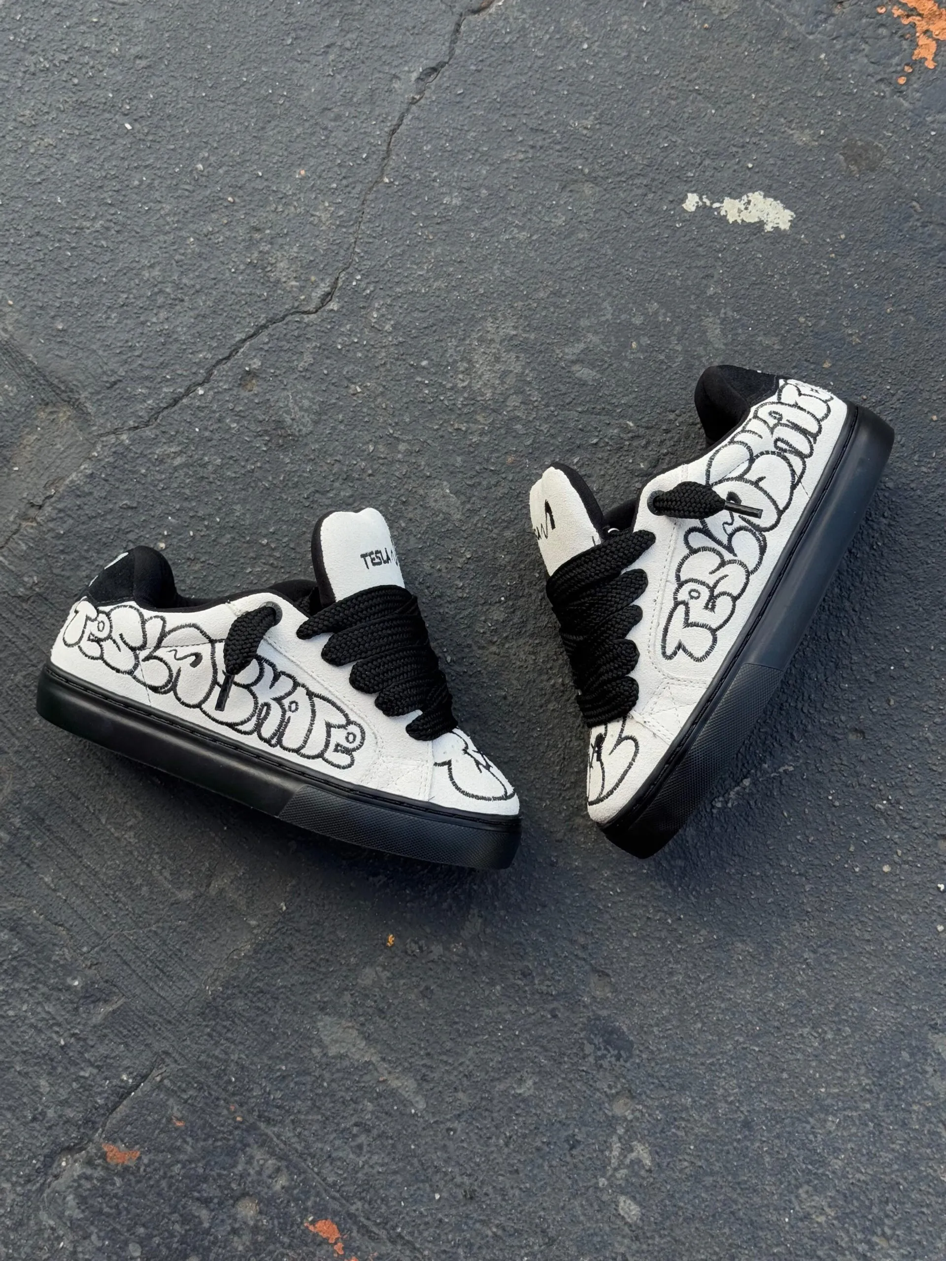 Tênis Tesla Hertz Off White Bomb - Imagem 7