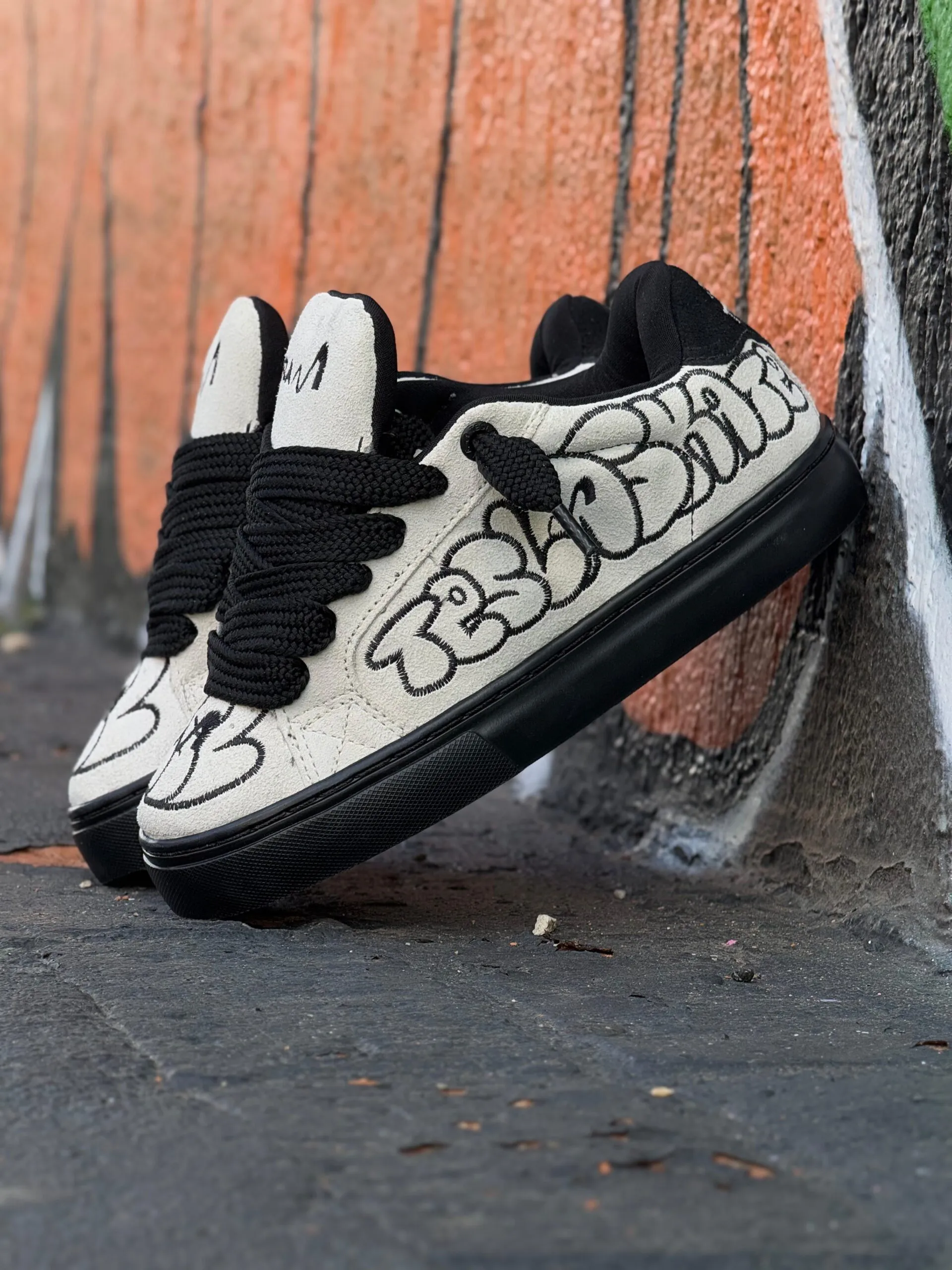 Tênis Tesla Hertz Off White Bomb - Imagem 10