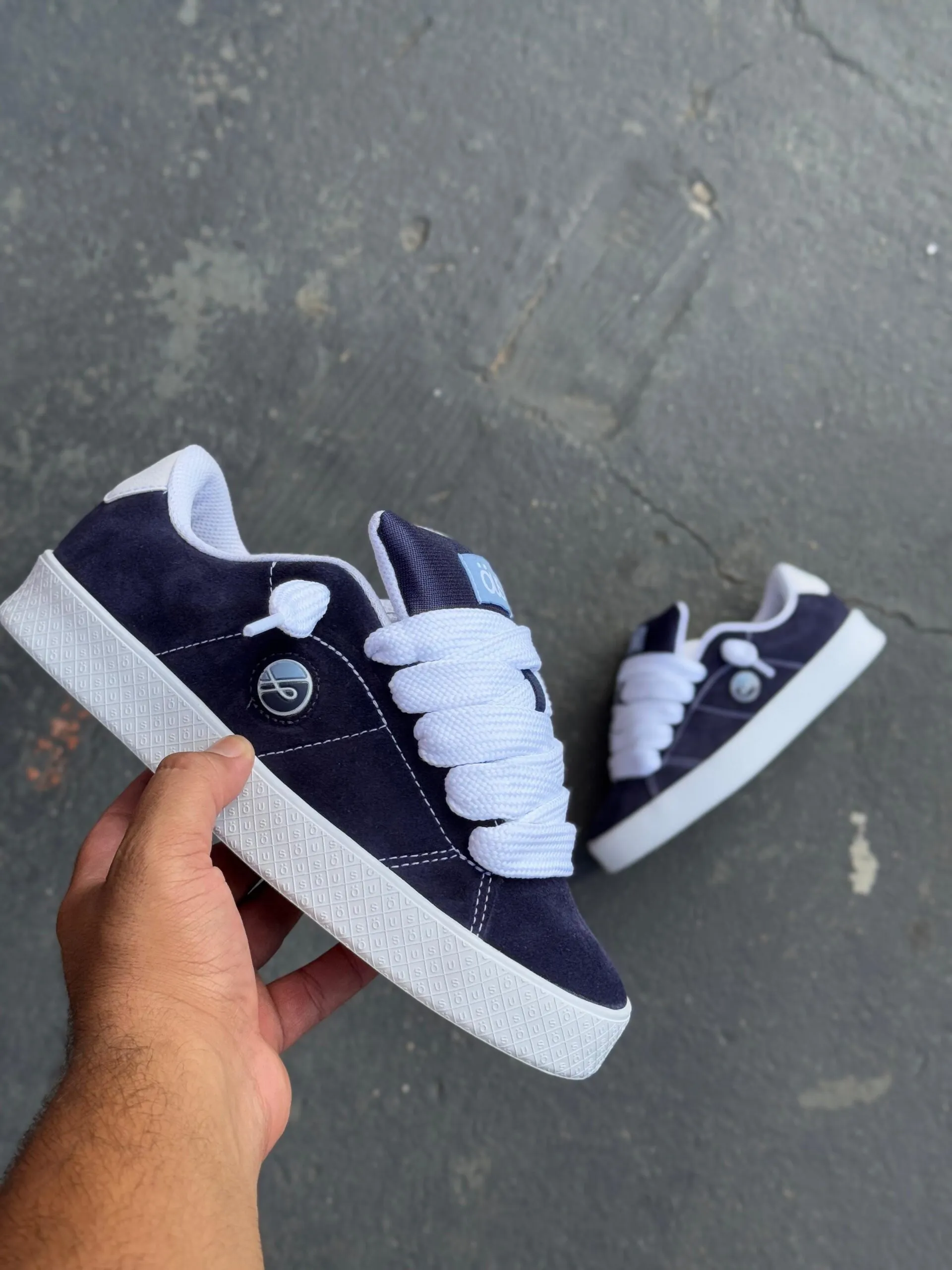 Tênis ÖUS Dots Azul Esc Branco Essencial - Imagem 9