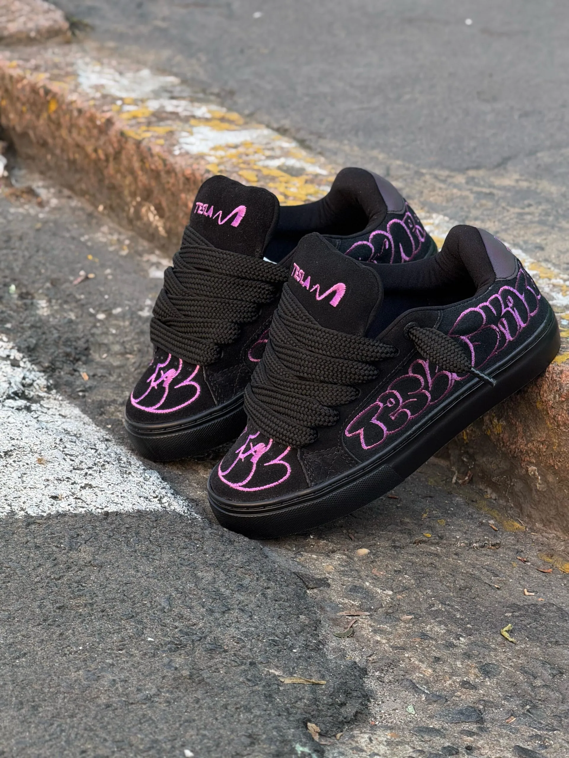 Tênis Tesla Hertz Black Purple Art - Imagem 5