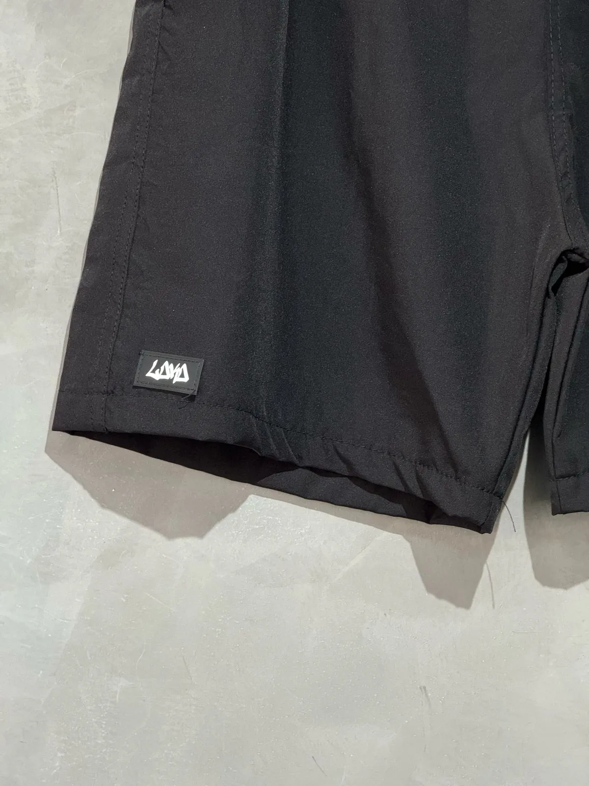 Shorts Tactel Loko Preto - Imagem 2