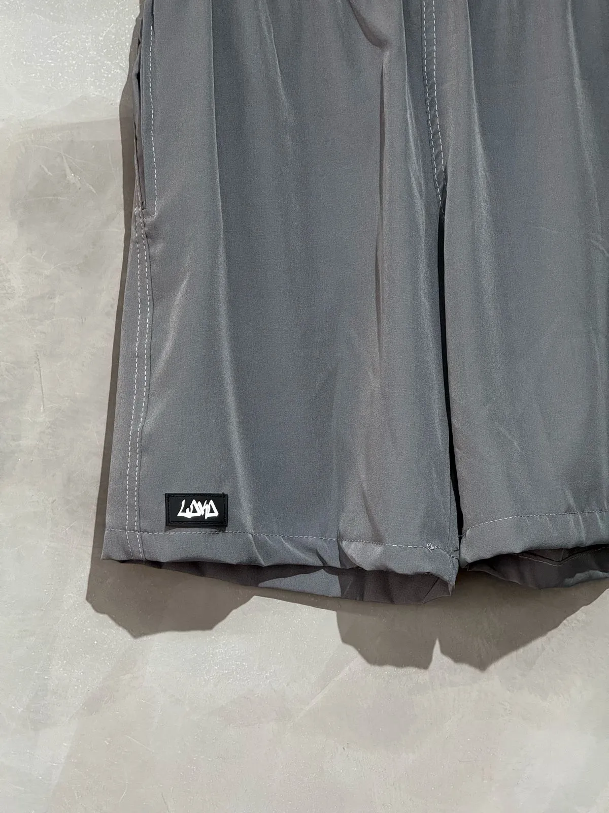 Shorts Tactel Loko Chumbo - Imagem 3