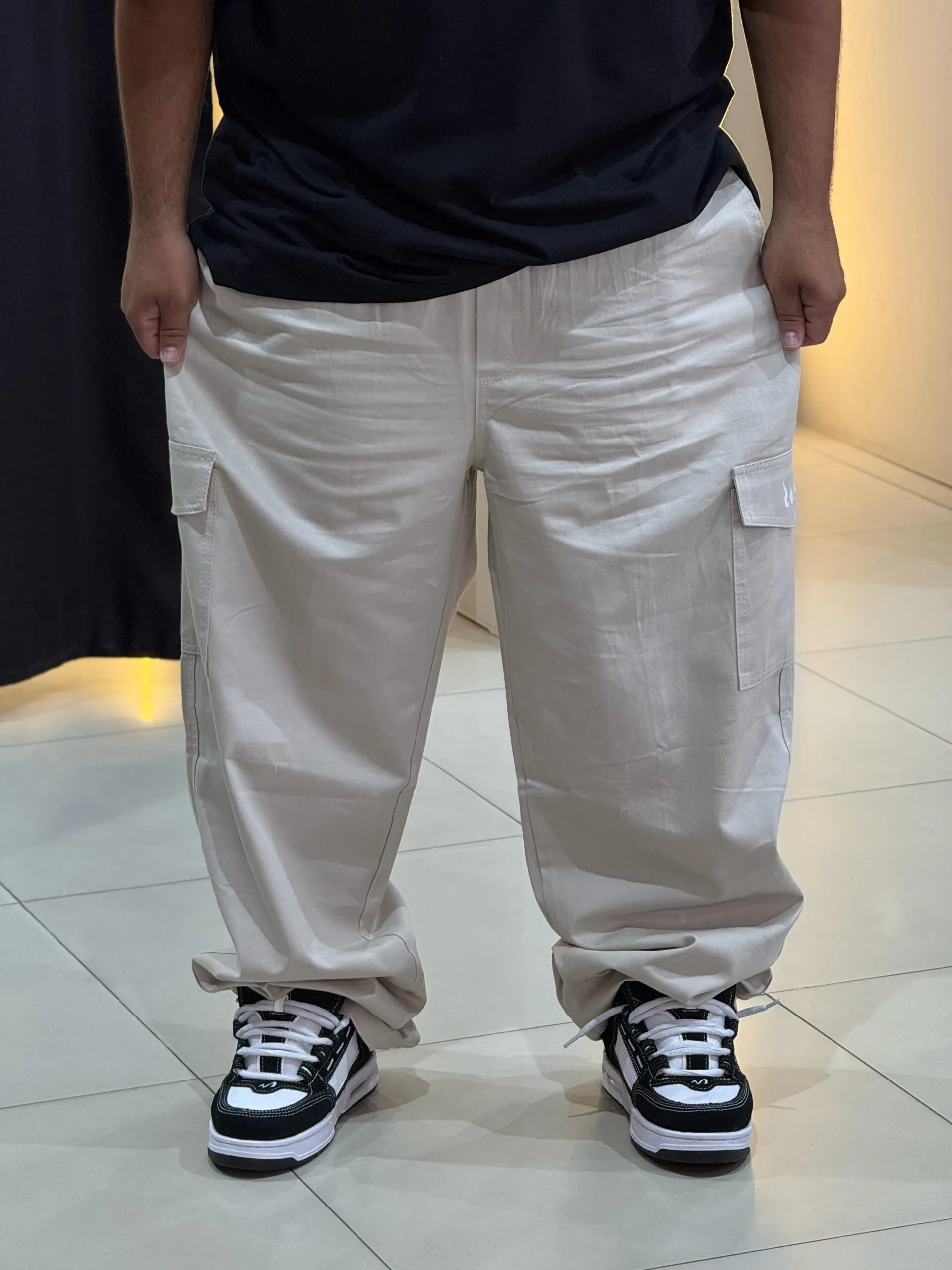 Calça Cargo Plus Size Loko Areia