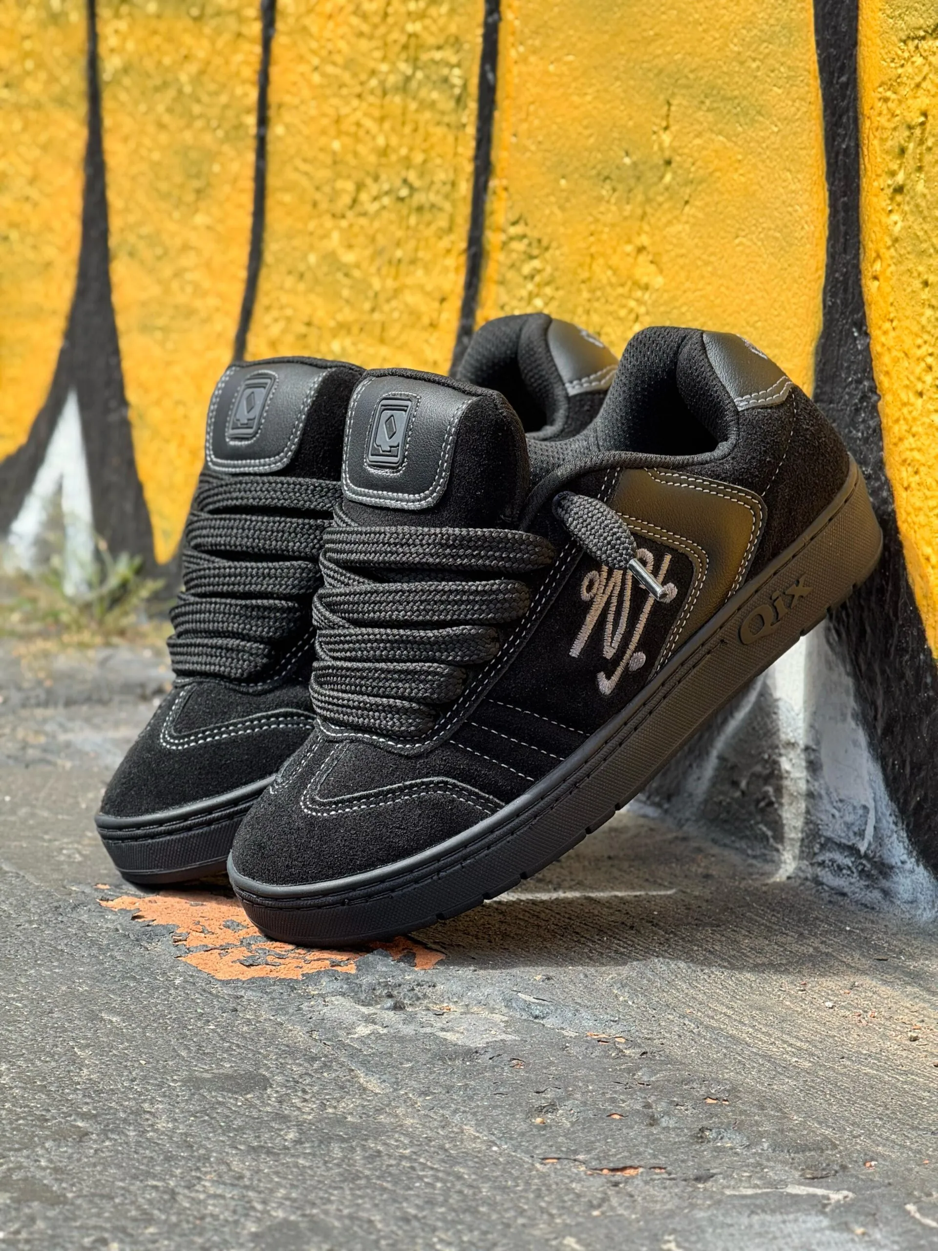 Tenis Qix Chorão Lado B Preto - Imagem 4