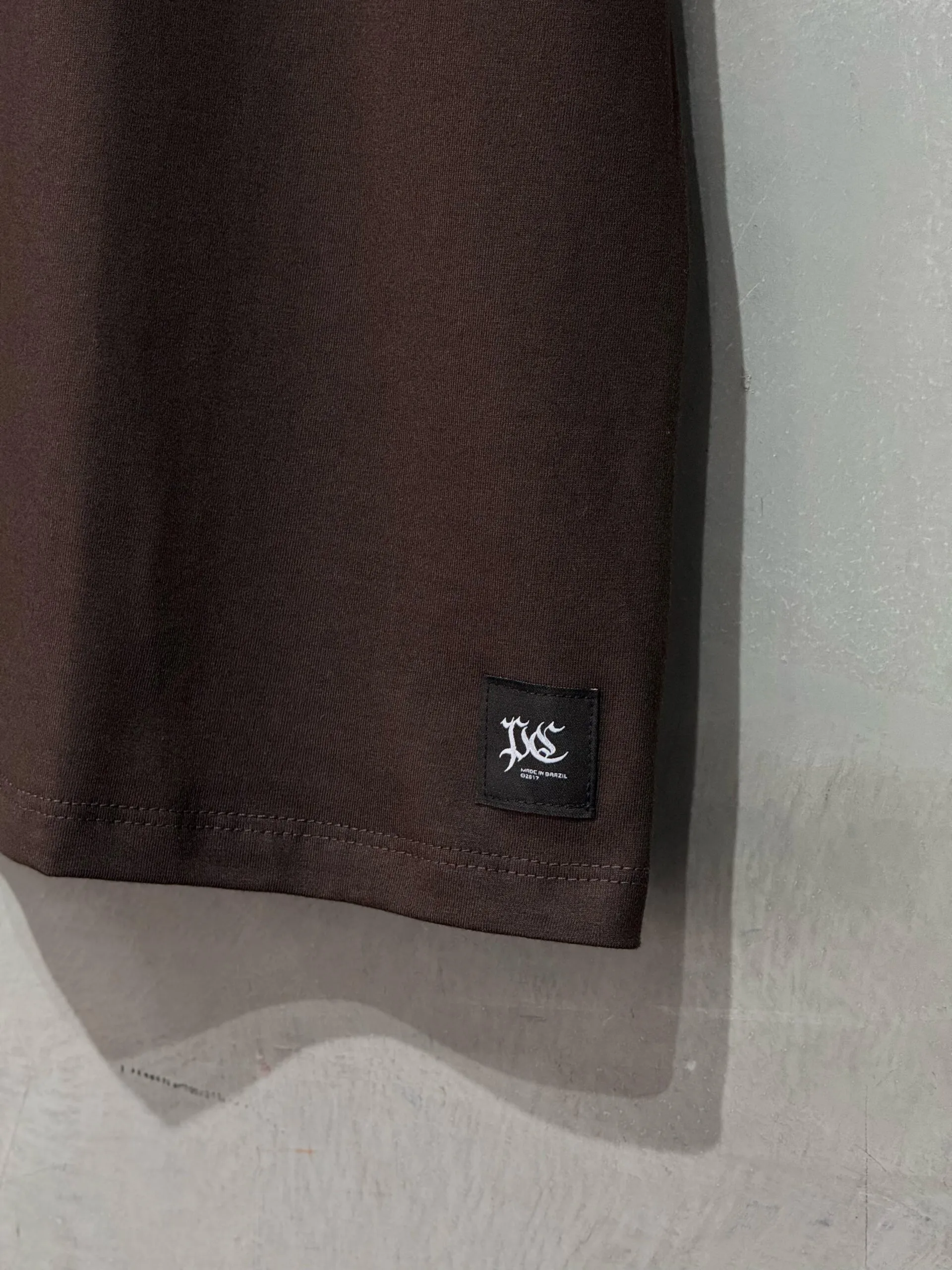 Camiseta Plano C. Label Marrom - Imagem 4