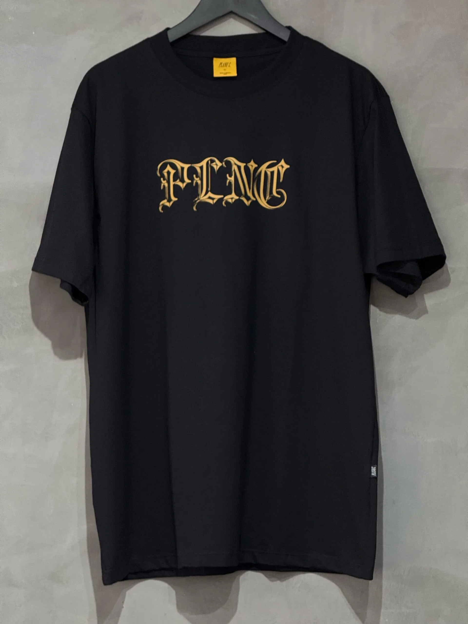 Camiseta Plano C. Ghotic Preto