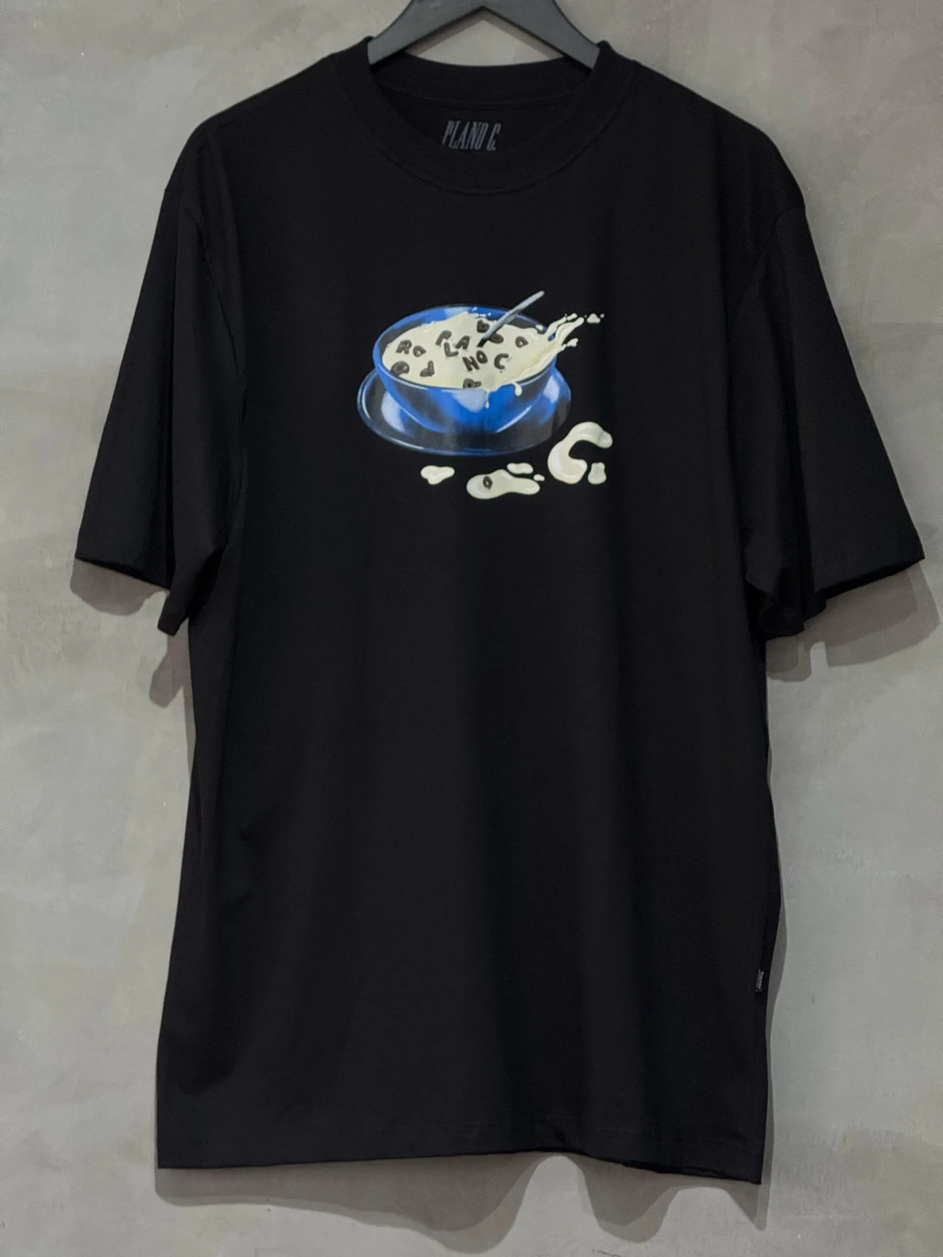 Camiseta Plano C. Cereal Preto - Imagem 2