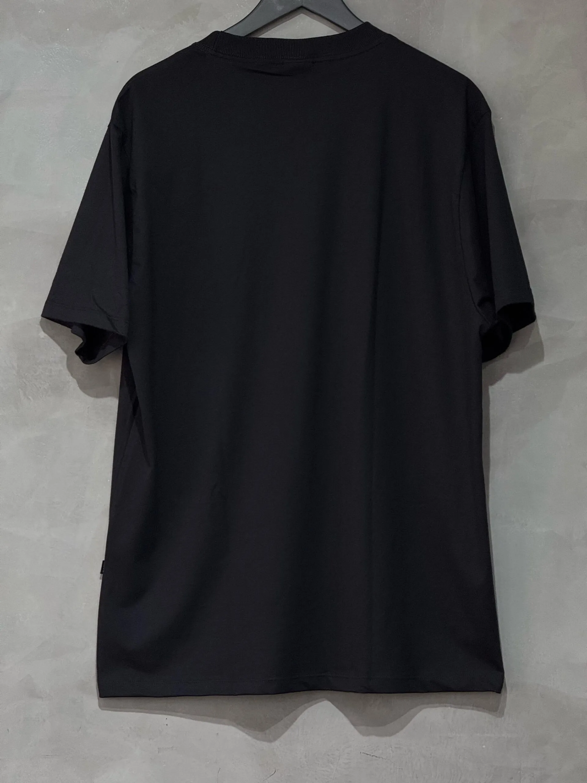 Camiseta Plano C. Ghotic Preto - Imagem 4