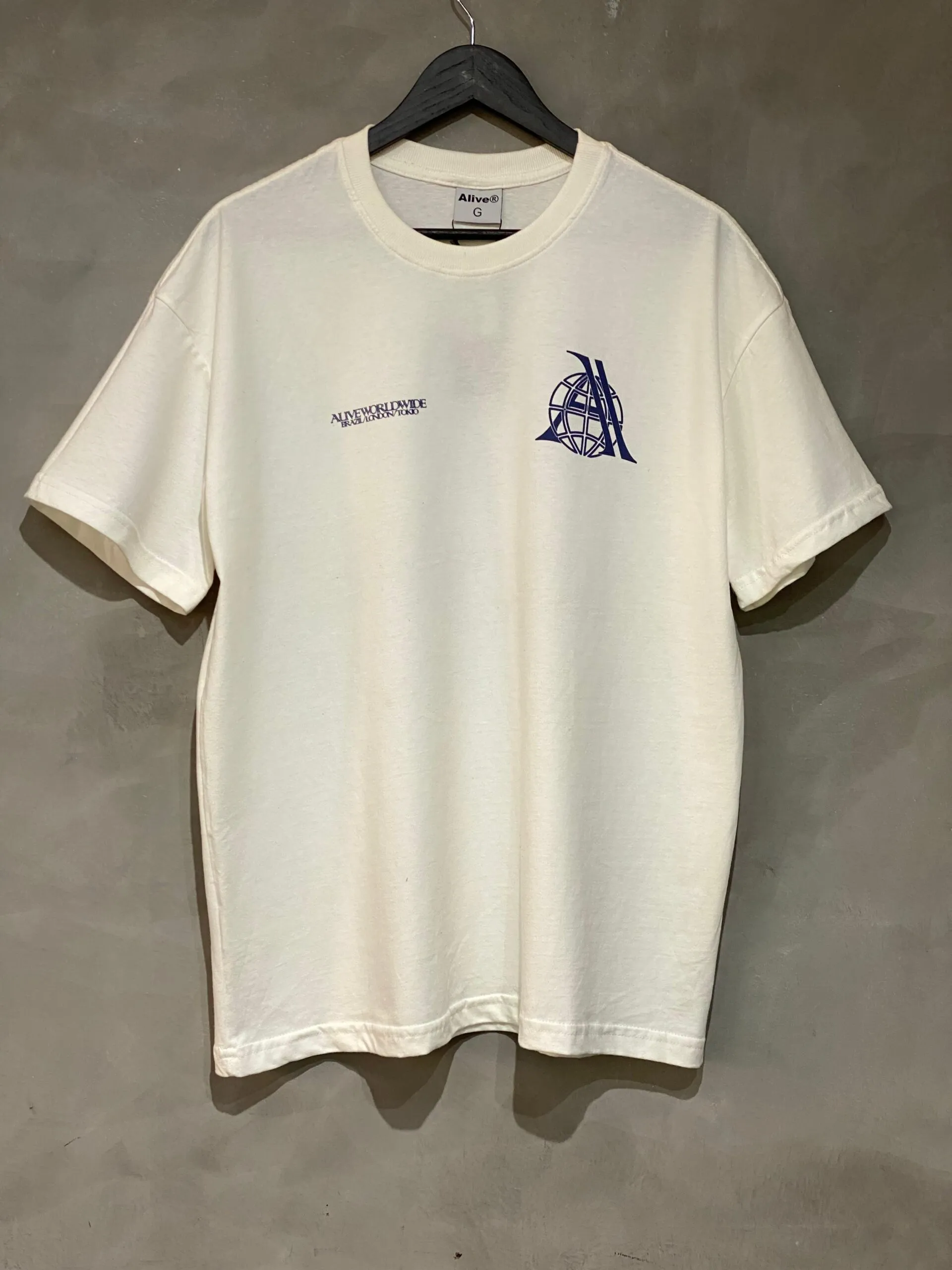 Camiseta Alive Clássica Sphere Off White - Imagem 3