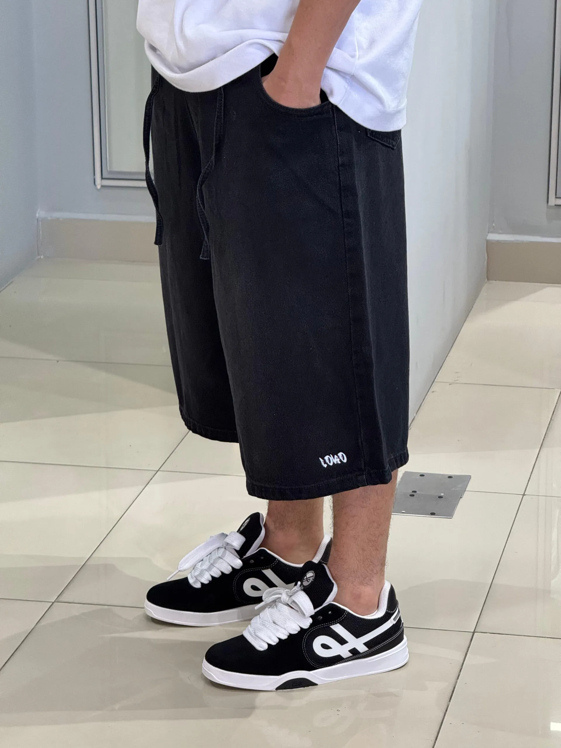 Bermuda Baggy "Jorts" Loko Jeans Dark Stoned - Imagem 8