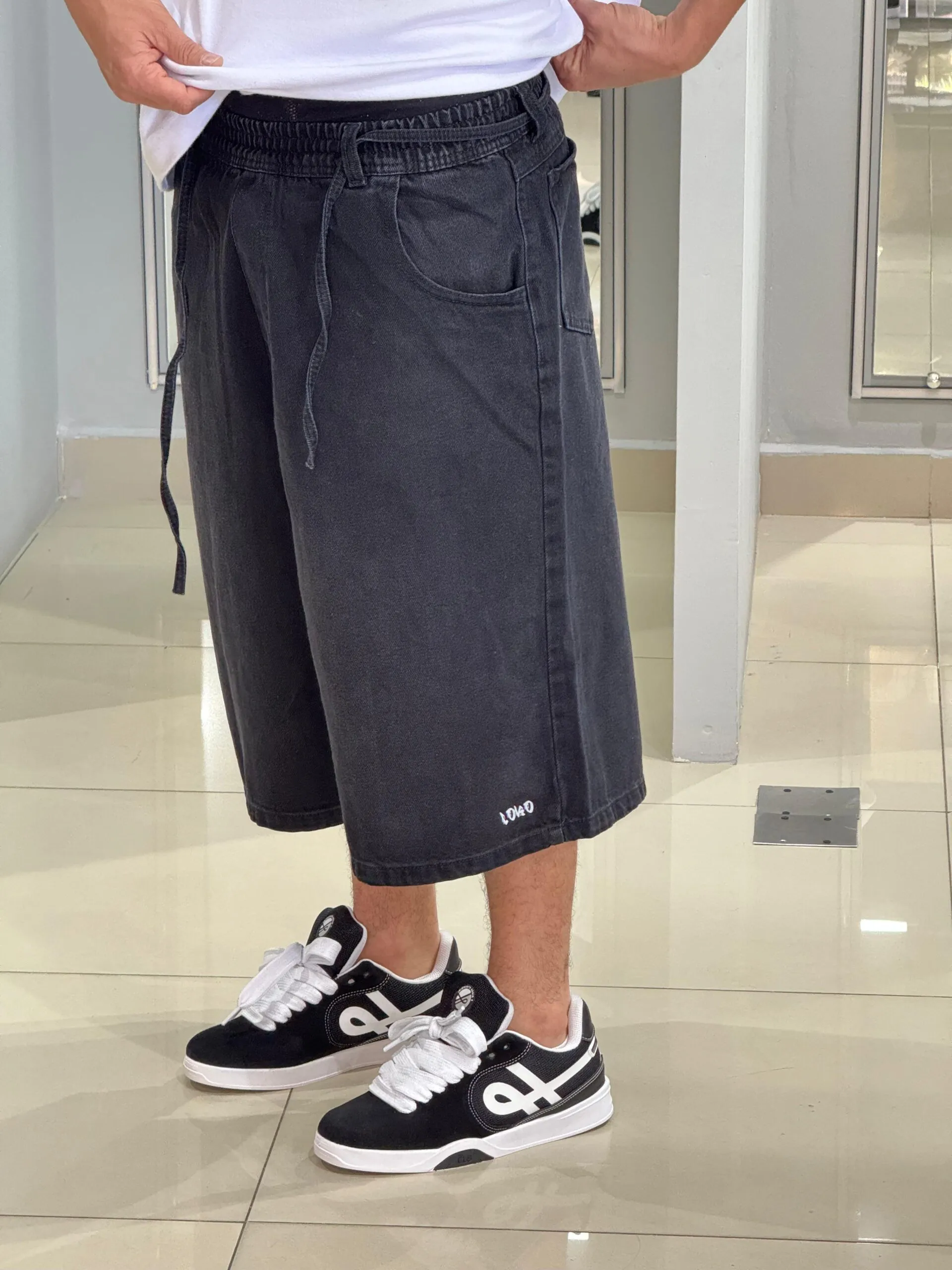 Bermuda Baggy "Jorts" Loko Jeans Dark Stoned - Imagem 9