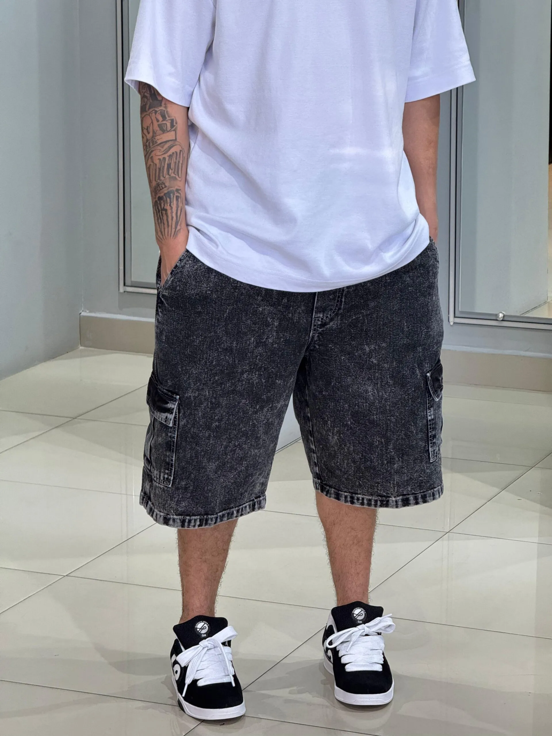 Bermuda Cargo Loko Jeans Dark Stoned - Imagem 2
