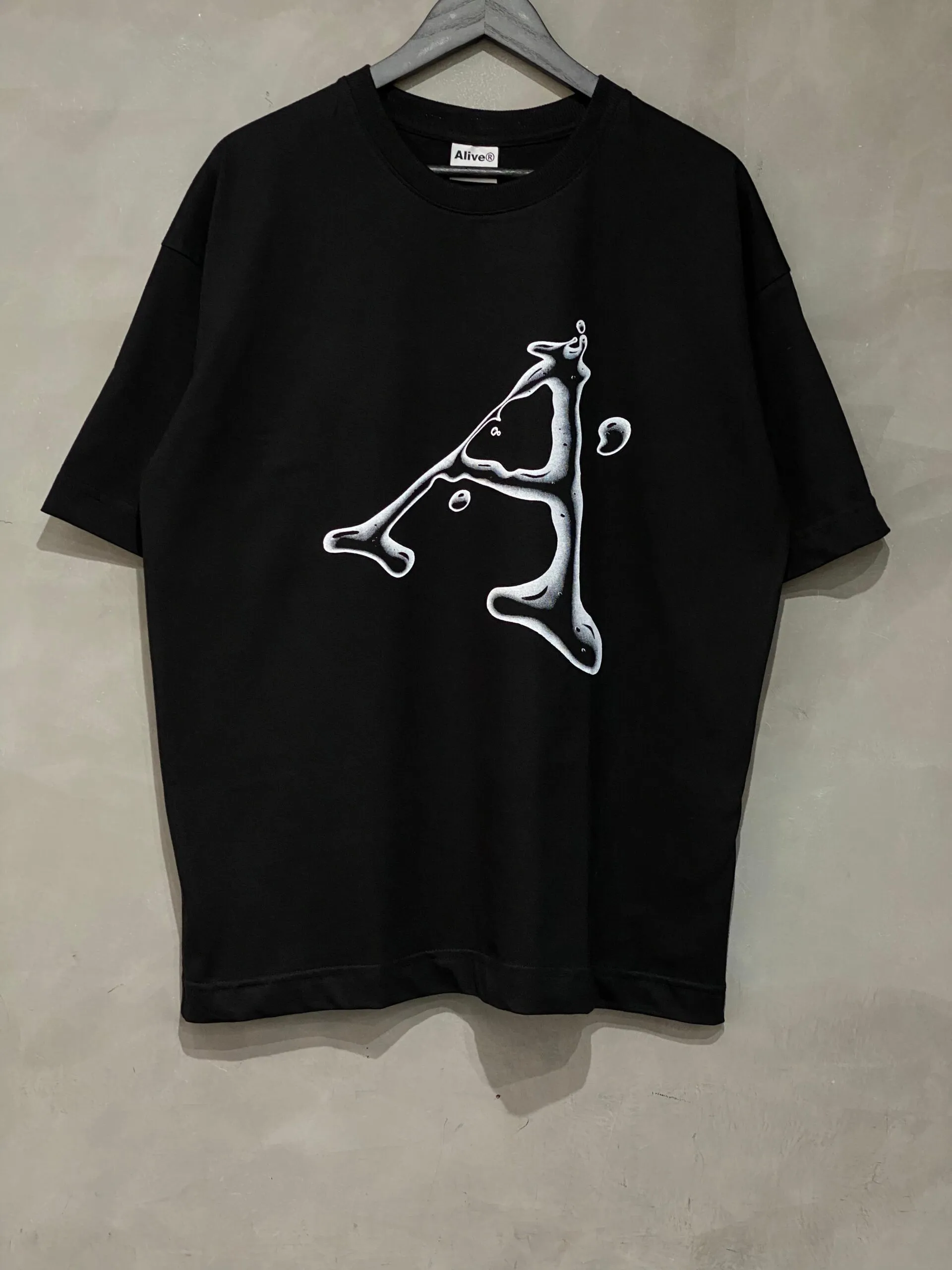 Camiseta Oversized Alive Water Preto