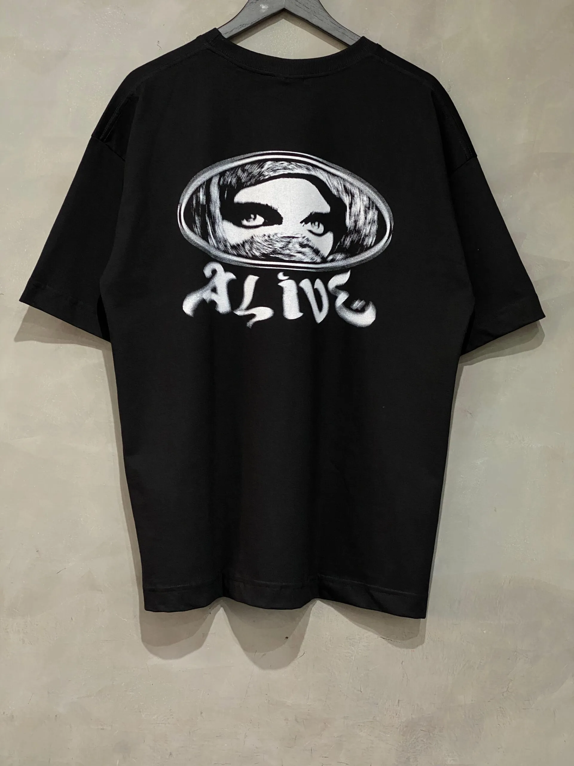 Camiseta Oversized Alive Arablc Preto