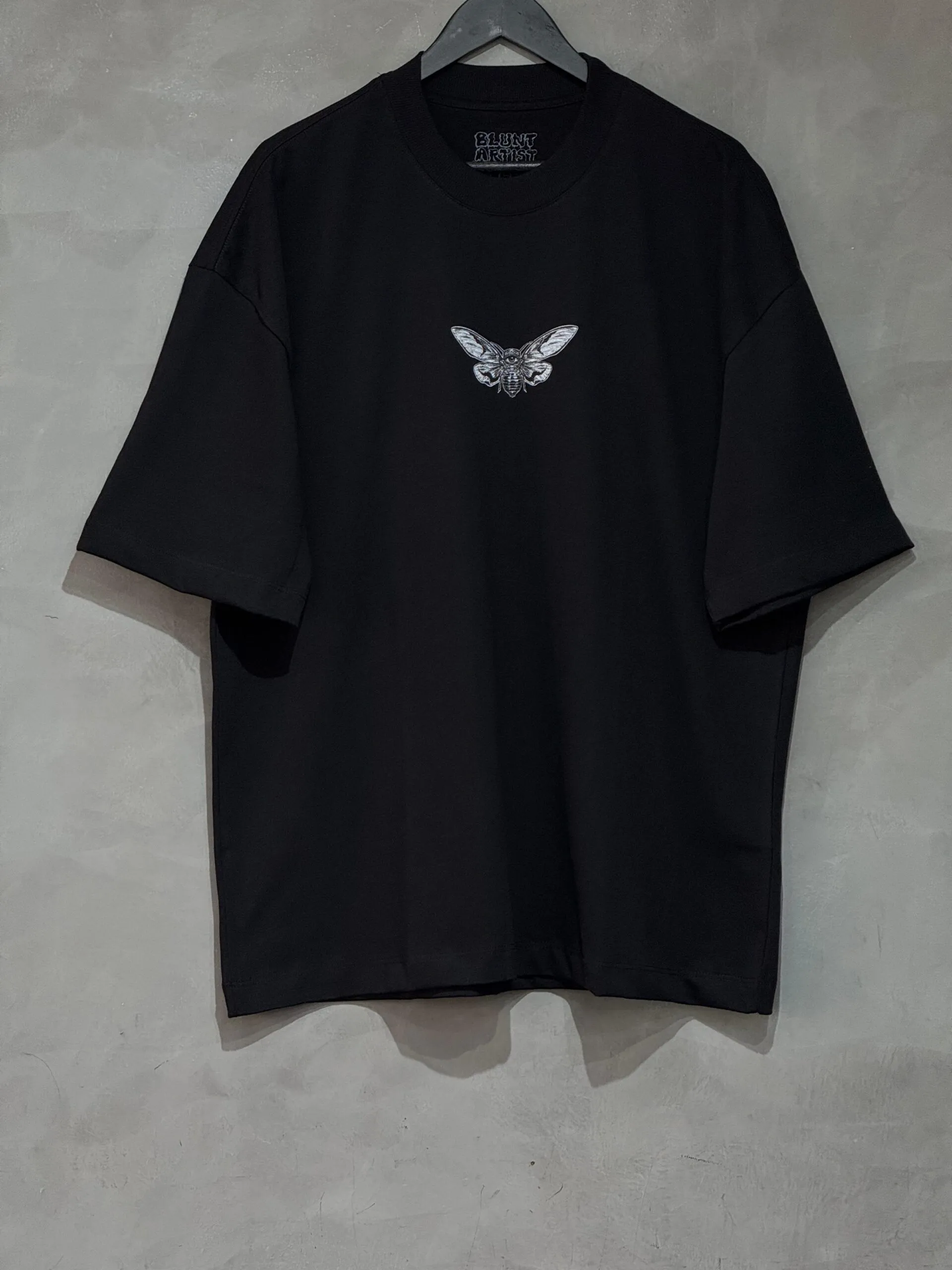 Camiseta Oversized Blunt Nocturna Preto - Imagem 3