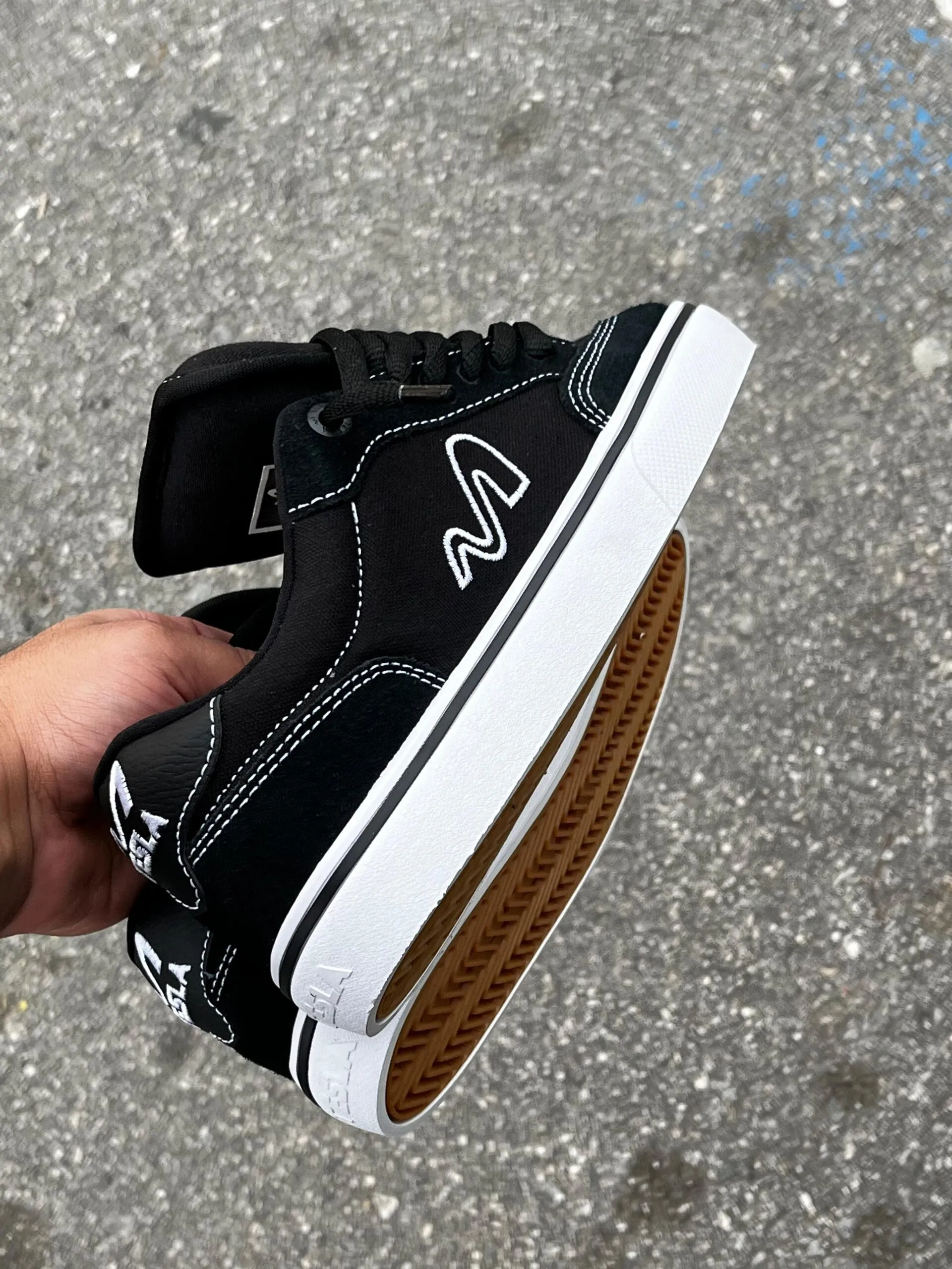 Tênis Tesla Flow Black White - Imagem 9