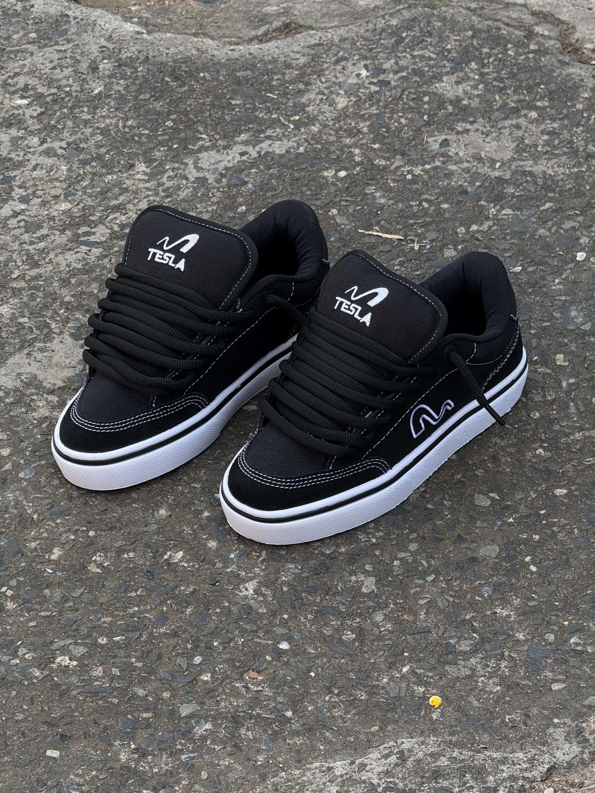 Tênis Tesla Flow Black White - Imagem 2