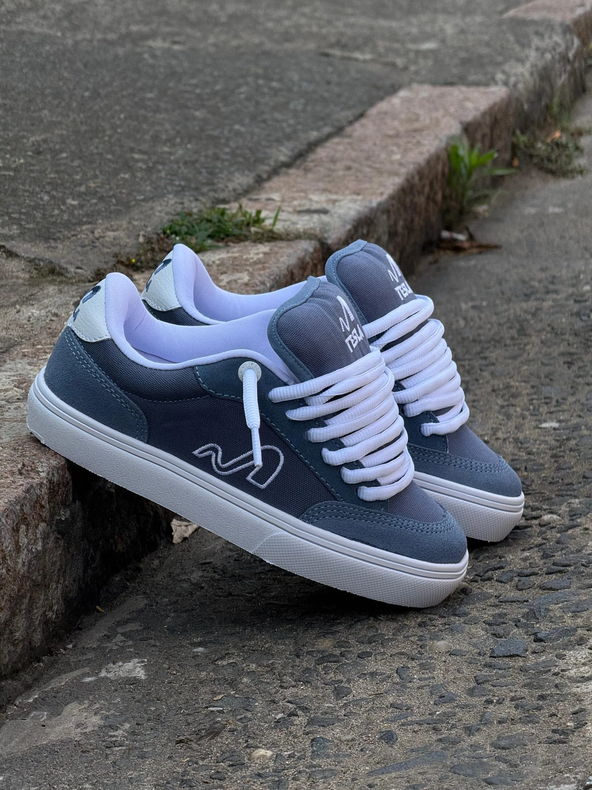 Tênis Tesla Flow Denim