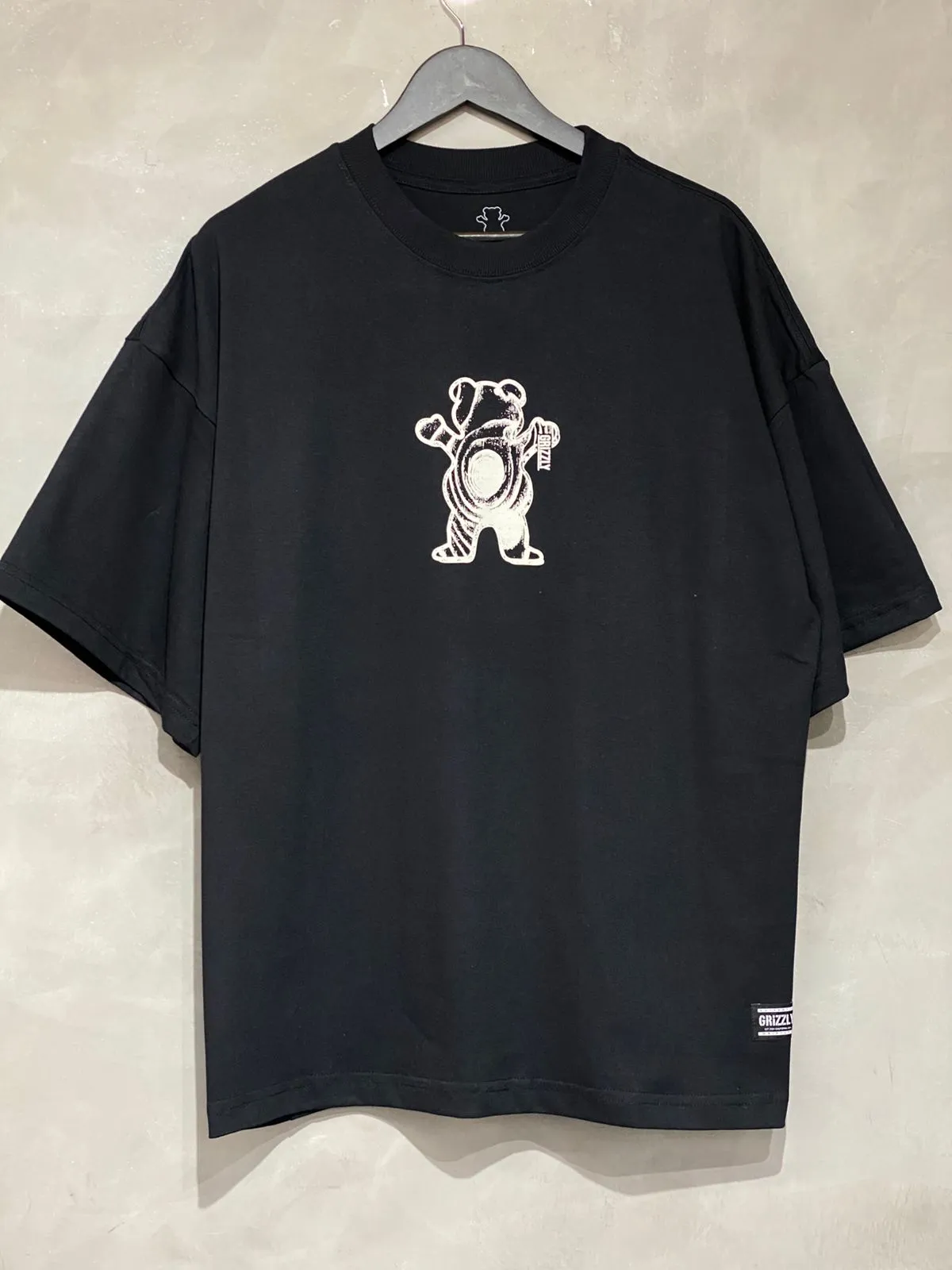 Camiseta Grizzly Red Wood Oversized Preto