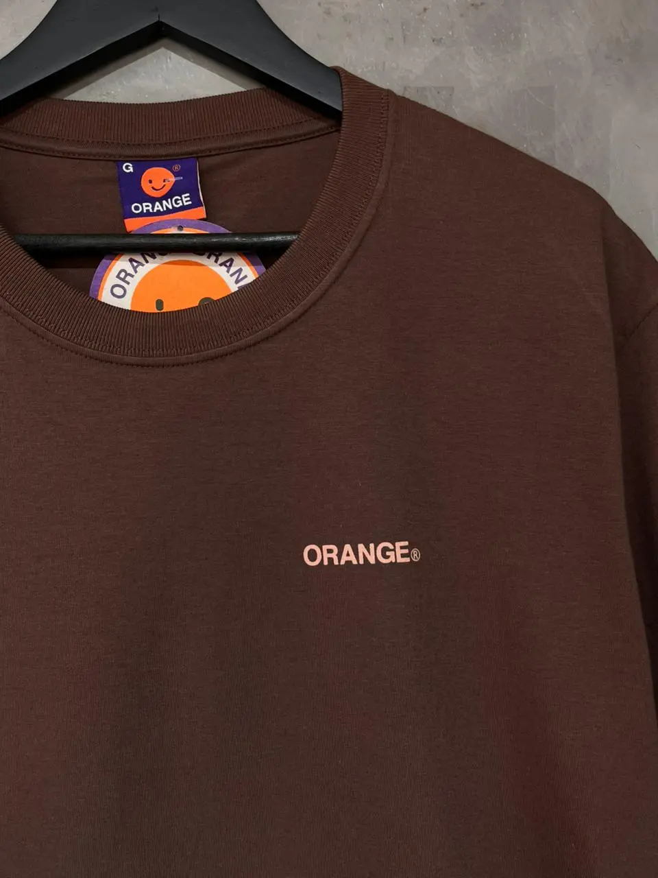 Camiseta Orange Classic Smile Marrom - Imagem 2