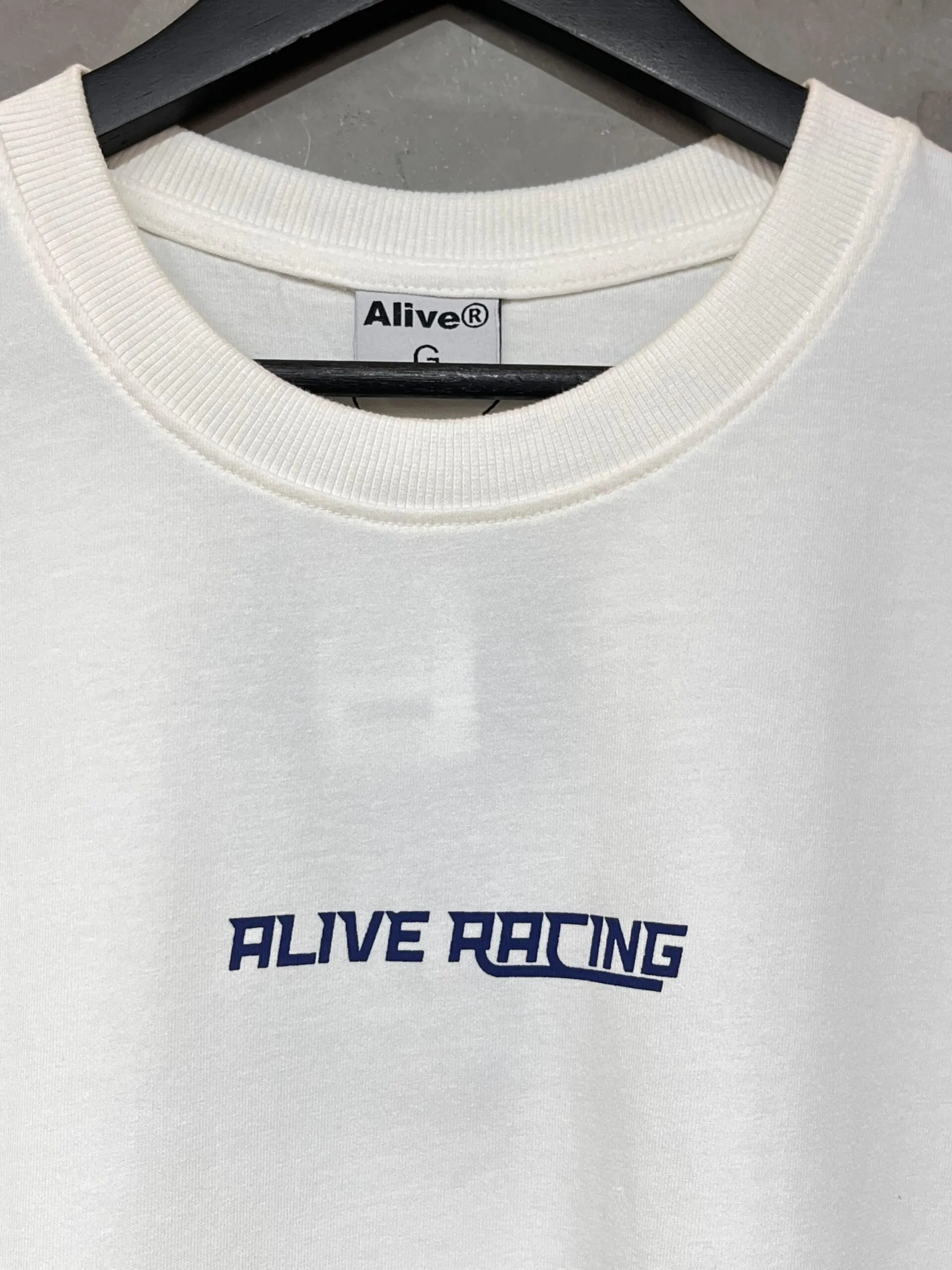Camiseta Oversized Alive Racing Off White - Imagem 5