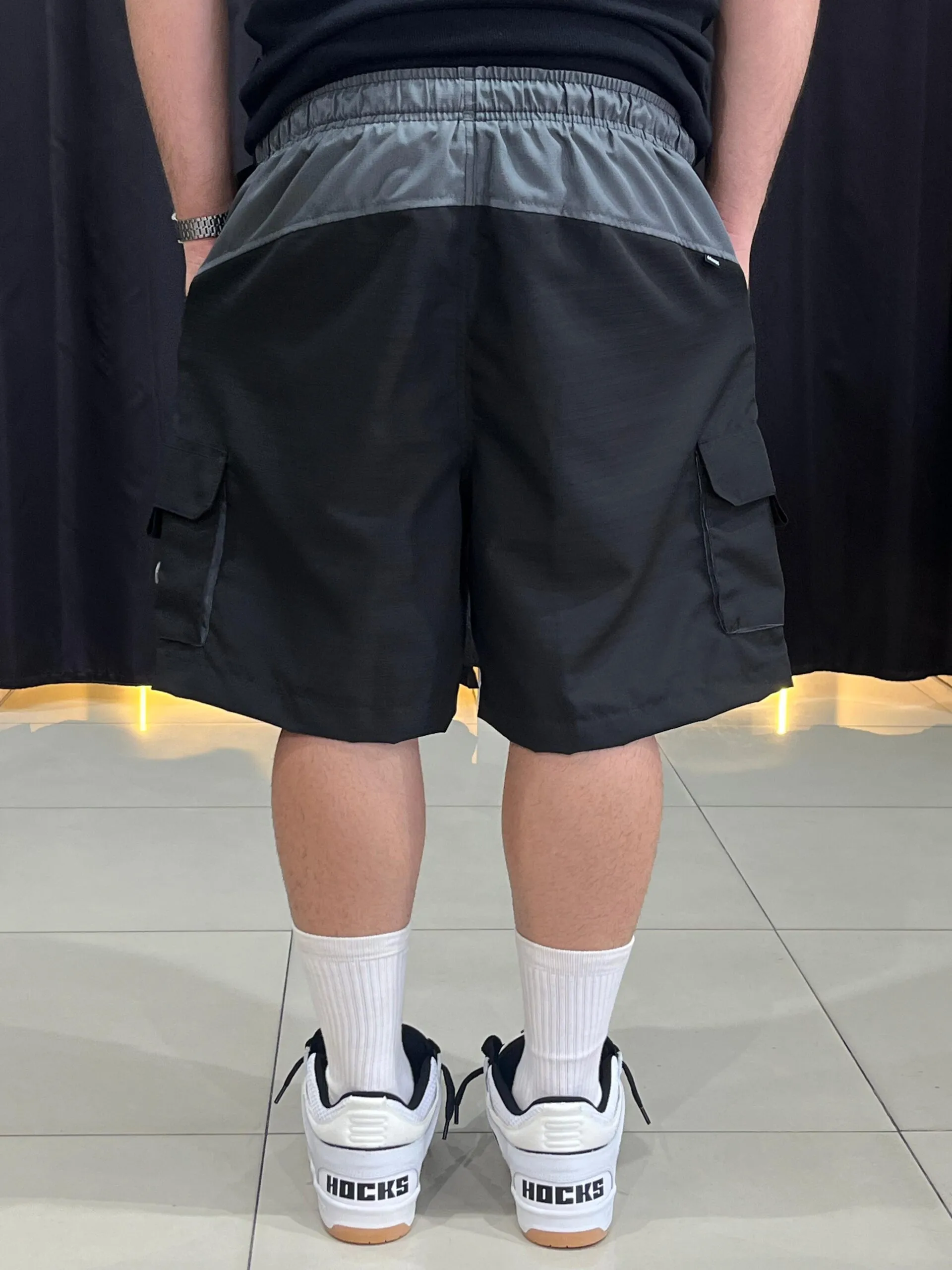 Shorts Elastico Orange Pockets Preto - Imagem 4