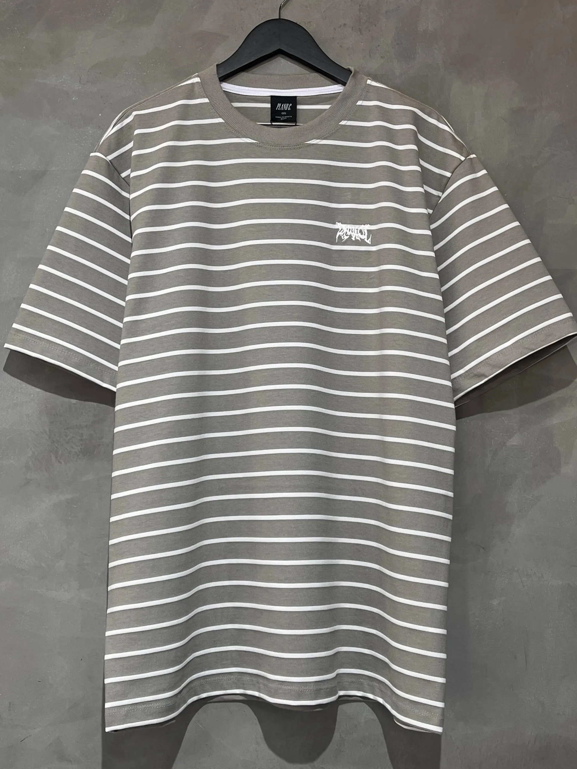 Camiseta Plano C. Listrado FLame Cinza