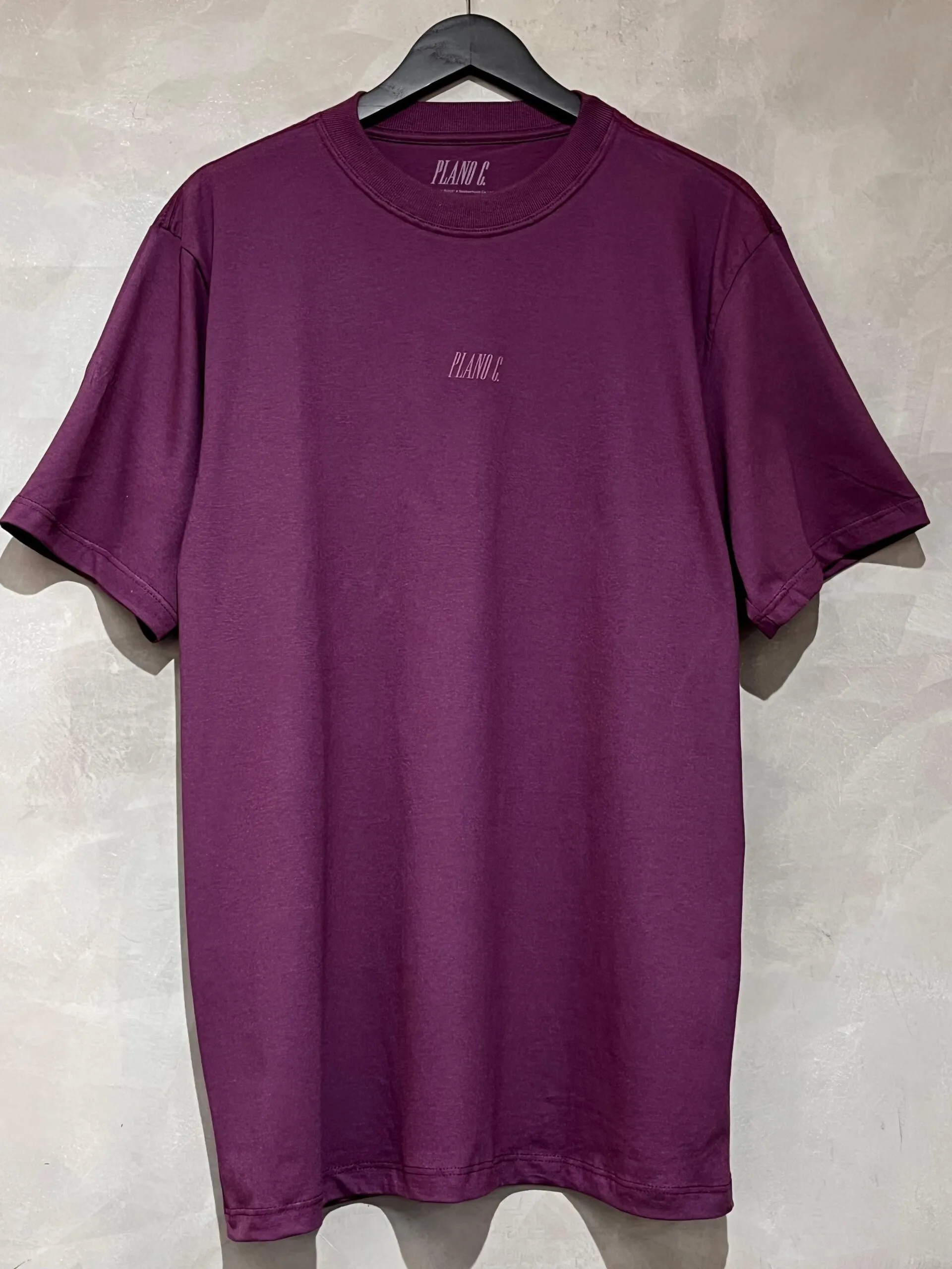 Camiseta Plano C. Logo Roxo