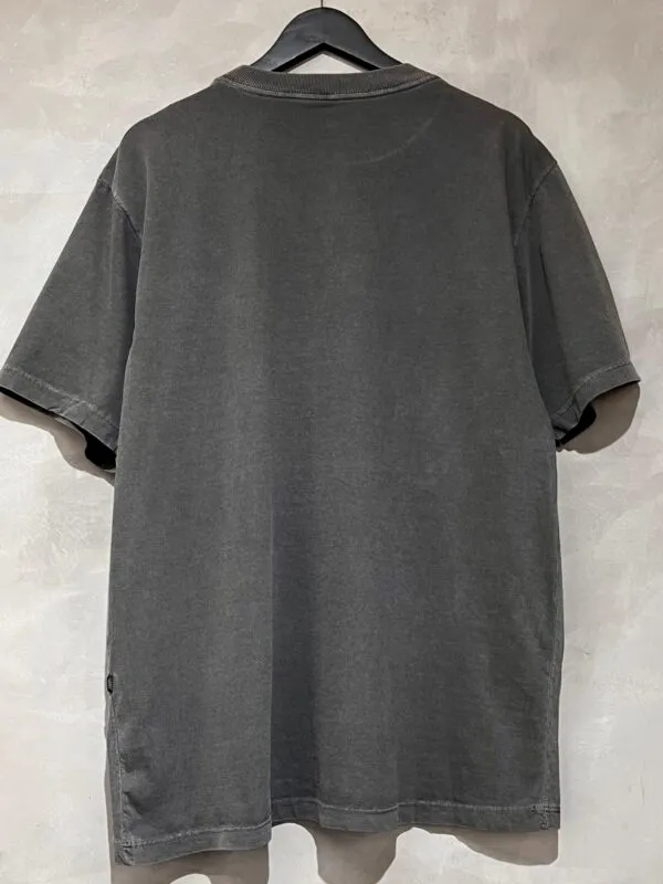 Camiseta Plano C. Stone Classic Chumbo - Imagem 2
