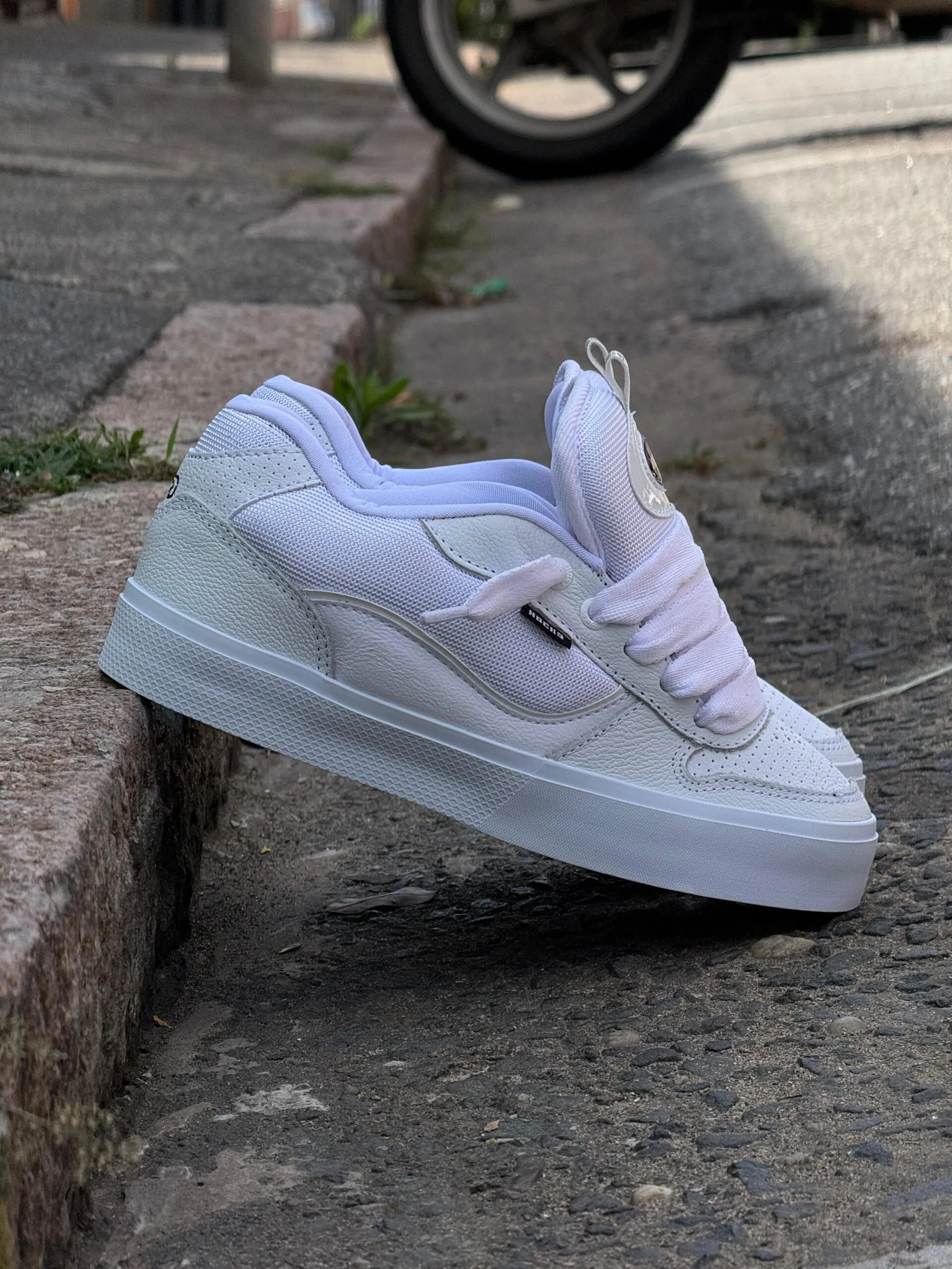 Tênis Hocks Puff Brilhante