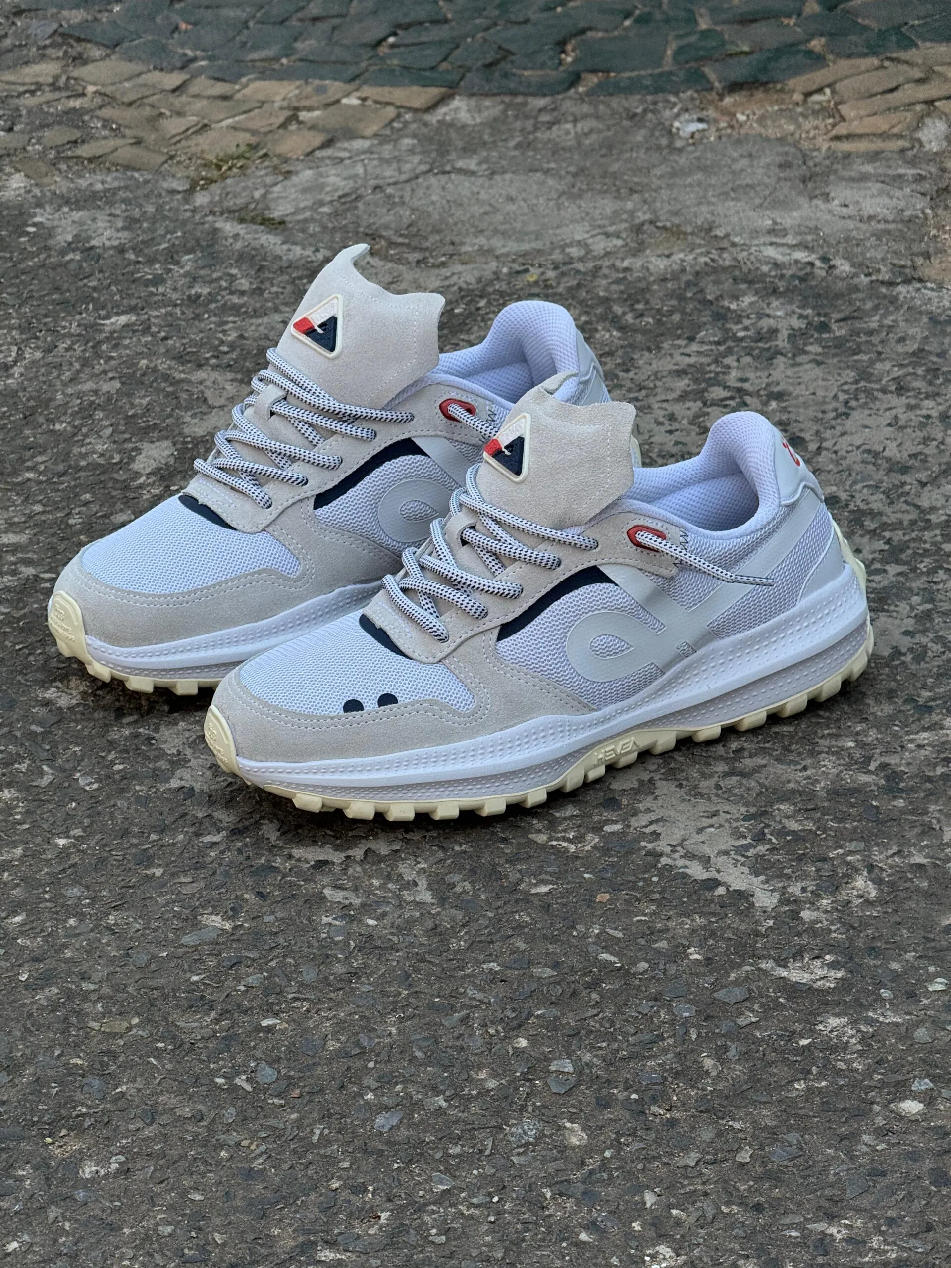 Tênis Öus Hevea Dots Branco Bege - Imagem 10