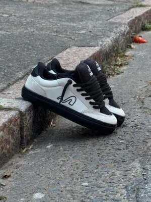 Tênis Tesla Flow Off White Black