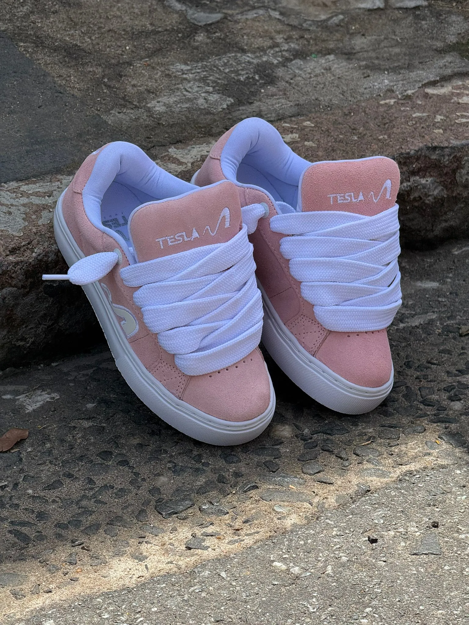 Tênis Tesla Hertz Rose - Imagem 3
