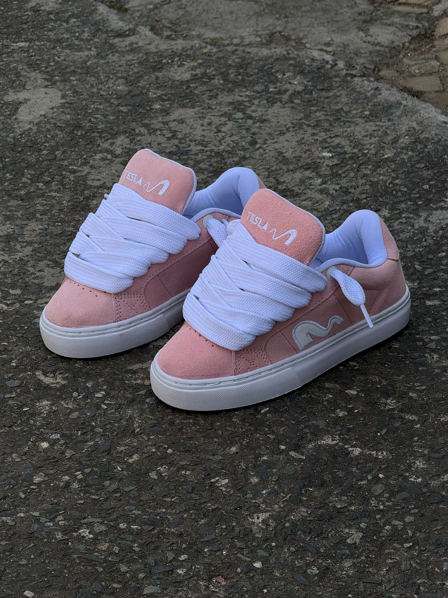 Tênis Tesla Hertz Rose - Imagem 2