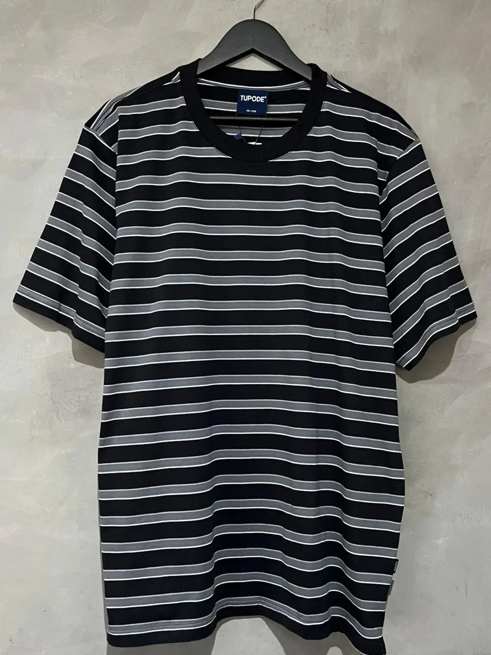 Camiseta Tupode Listrada Lar Preto