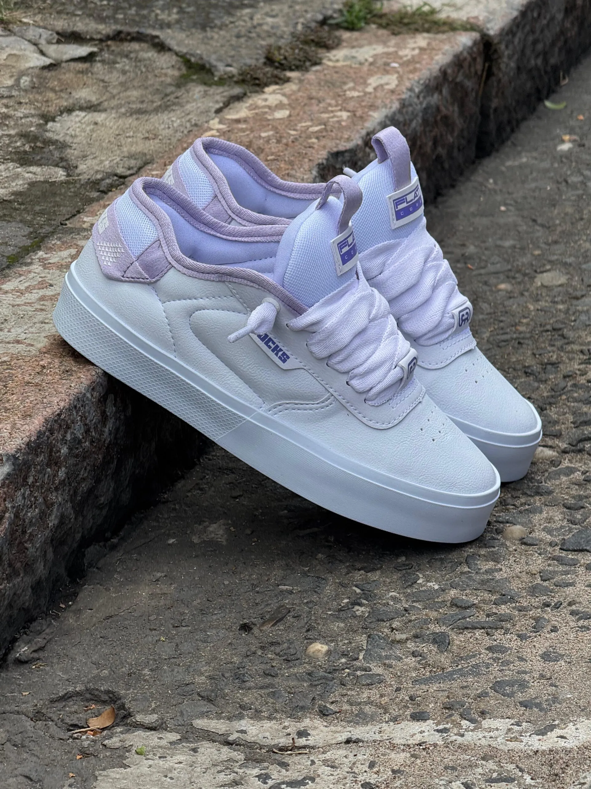 Tenis Hocks Flat Core Branco Lilac