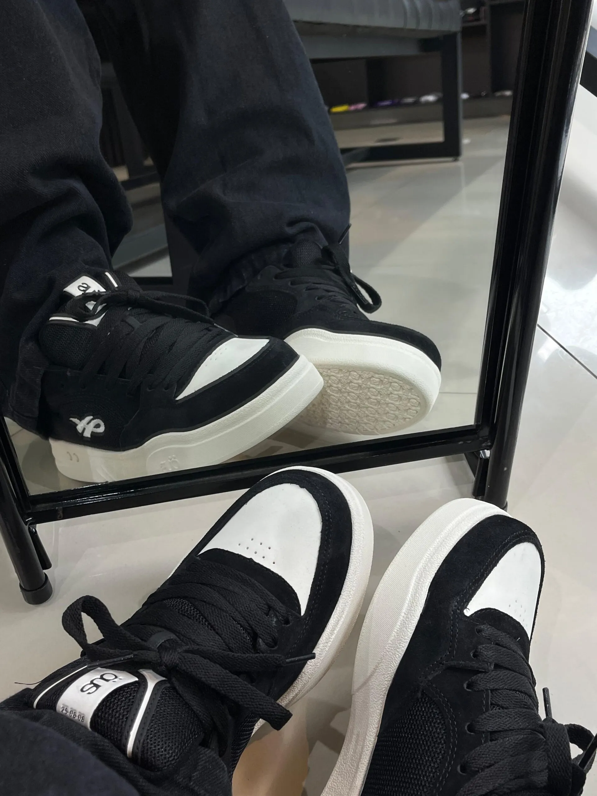 Tênis Öus Fluente Preto Chantilly - Imagem 2