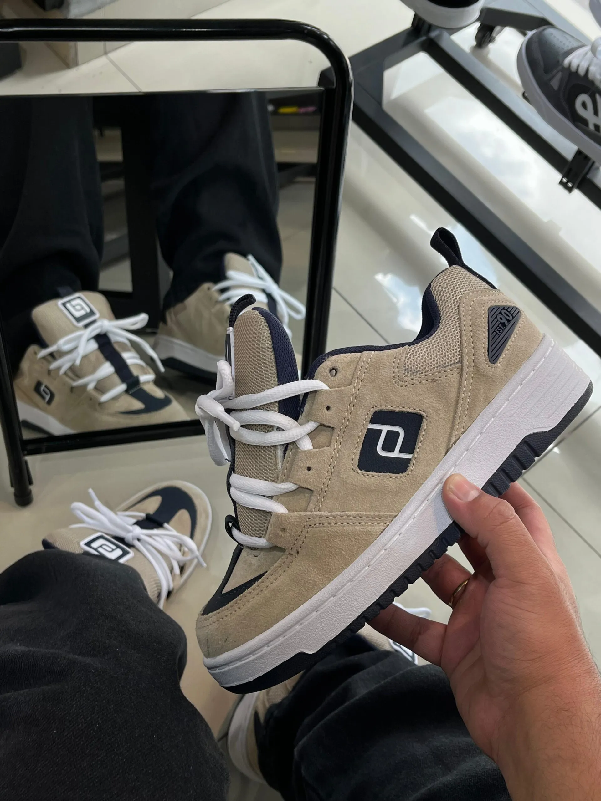 Tênis Freeday Spin Bege Marinho