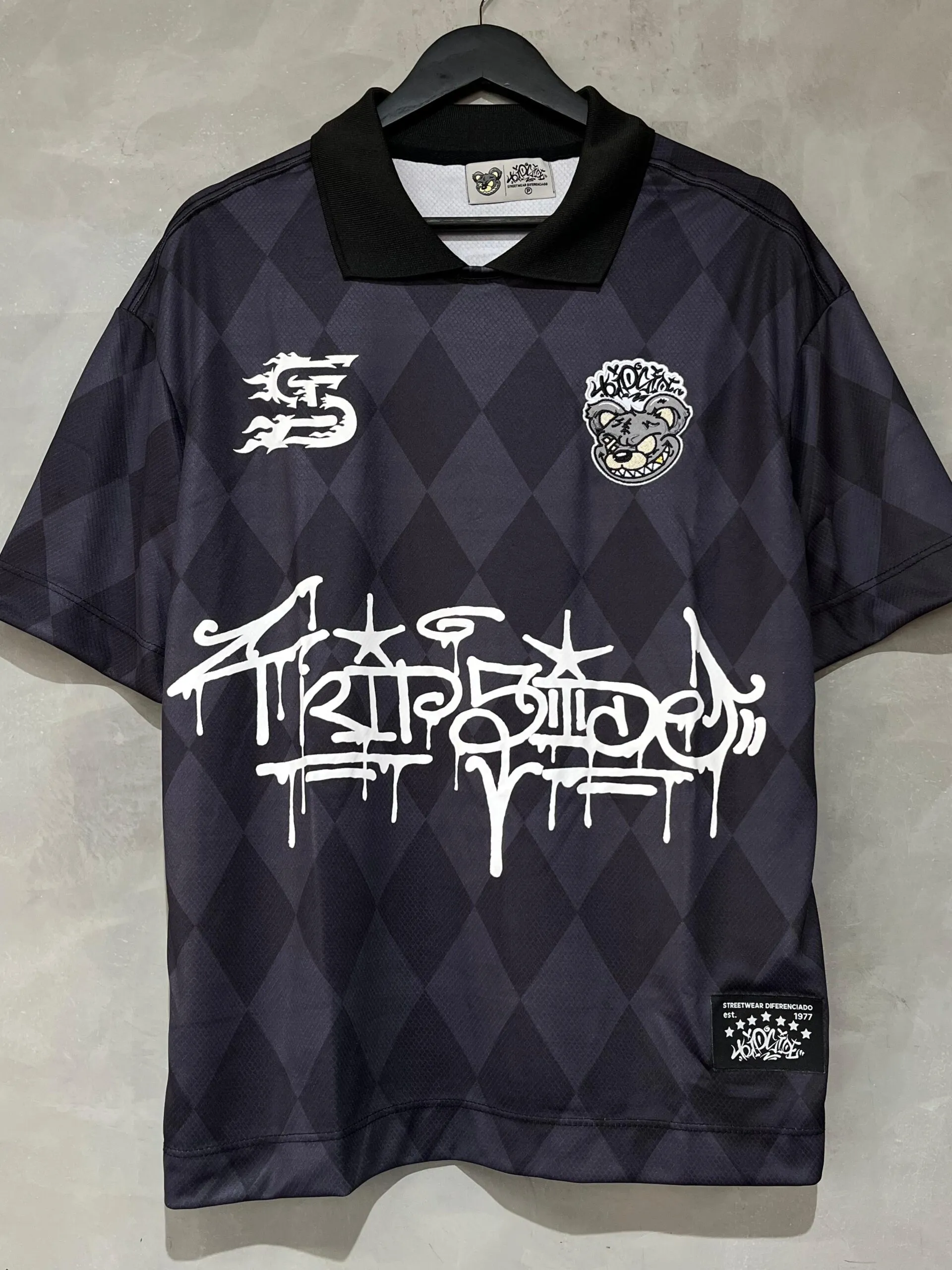 Camiseta Polo Dry Fit Tripside “FC Rabisco” Preto