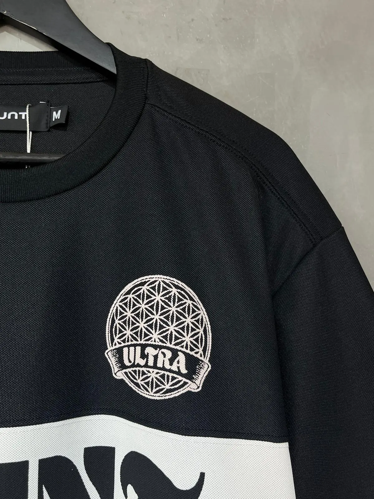 Camiseta Blunt Especial Recorte Preto - Imagem 4