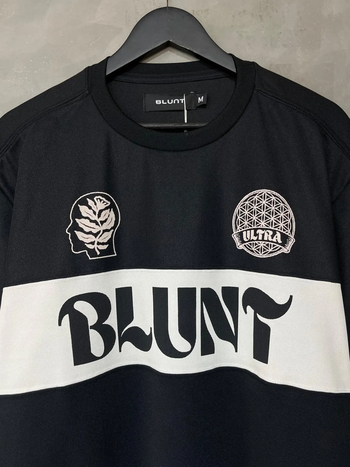 Camiseta Blunt Especial Recorte Preto - Imagem 2