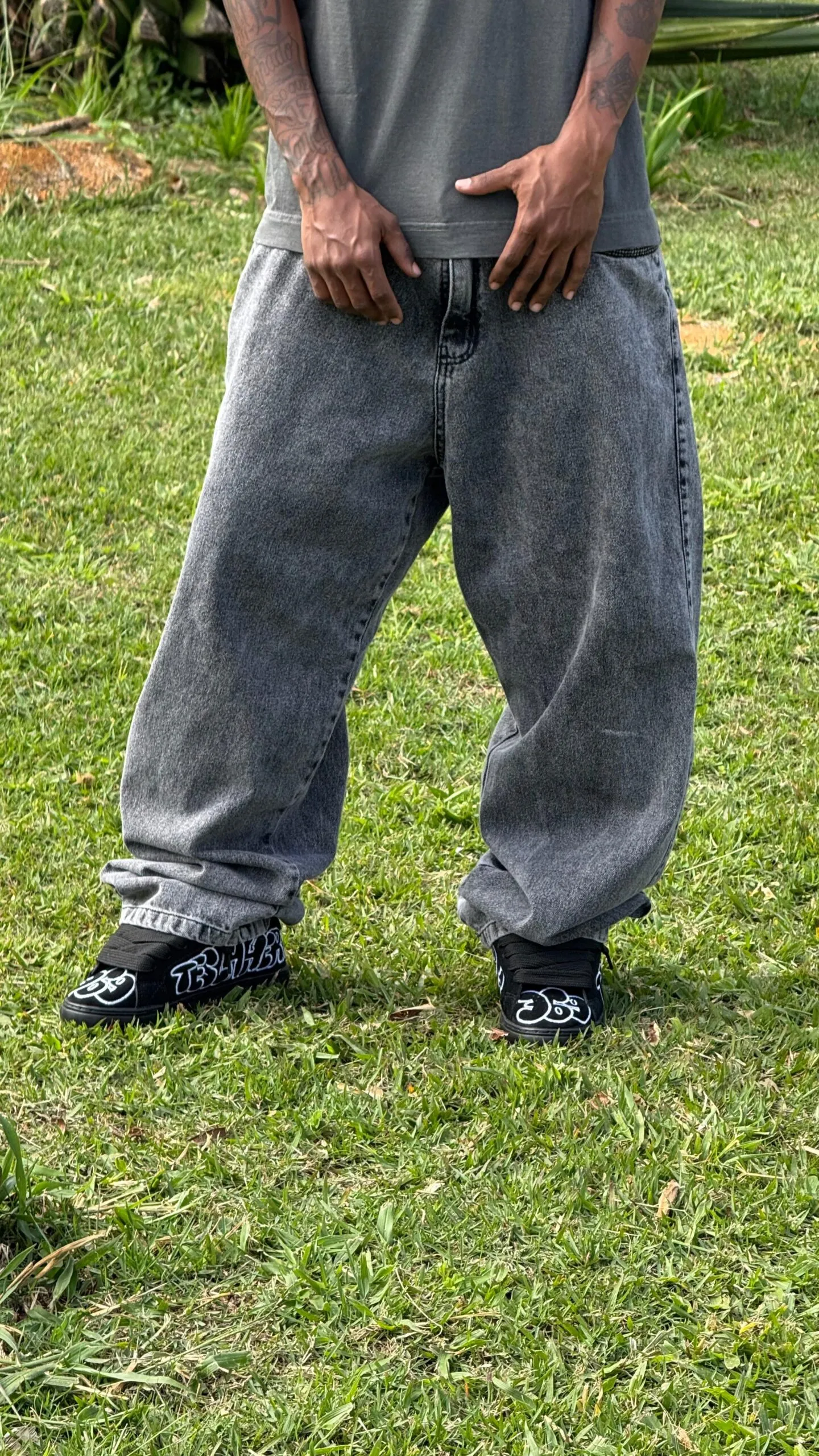 Calça Balão Baggy Jeans Grafite Marmorizada - Imagem 13