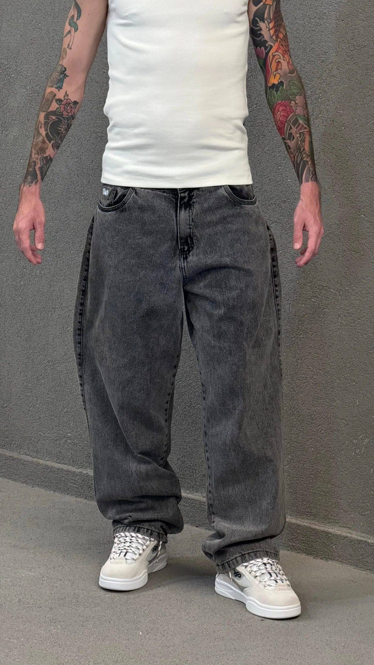 Calça Balão Baggy Jeans Grafite Marmorizada - Imagem 4